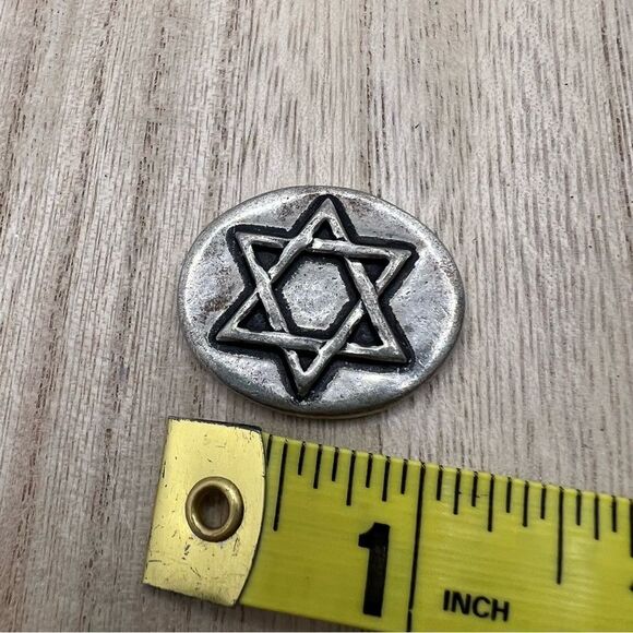 🍭6/$30 Star of David small silver life token - Picture 3 of 3